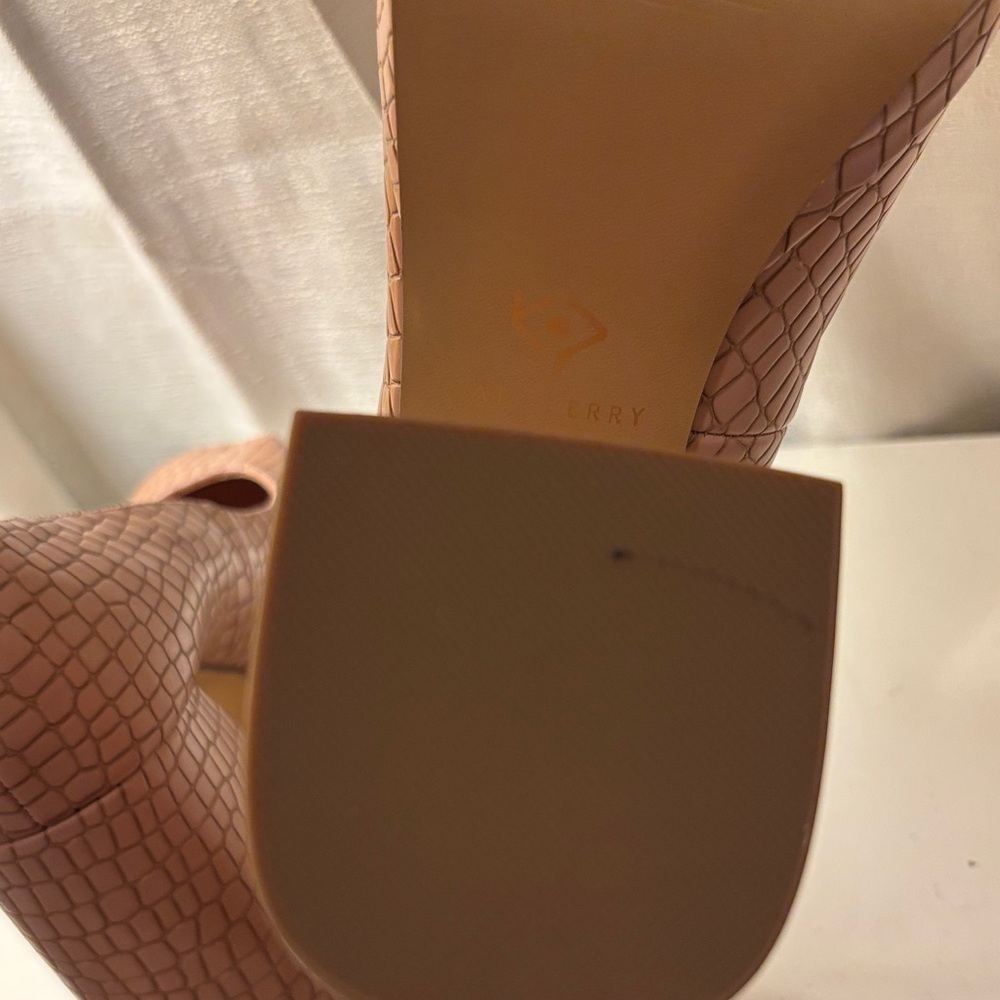 Katy Perry Collections Croc-Embossed Block Heels in Nude - Picture 6 of 6